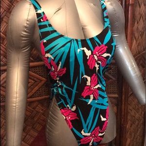 Venus tropical print 1 piece swimsuit. NWT. Size L